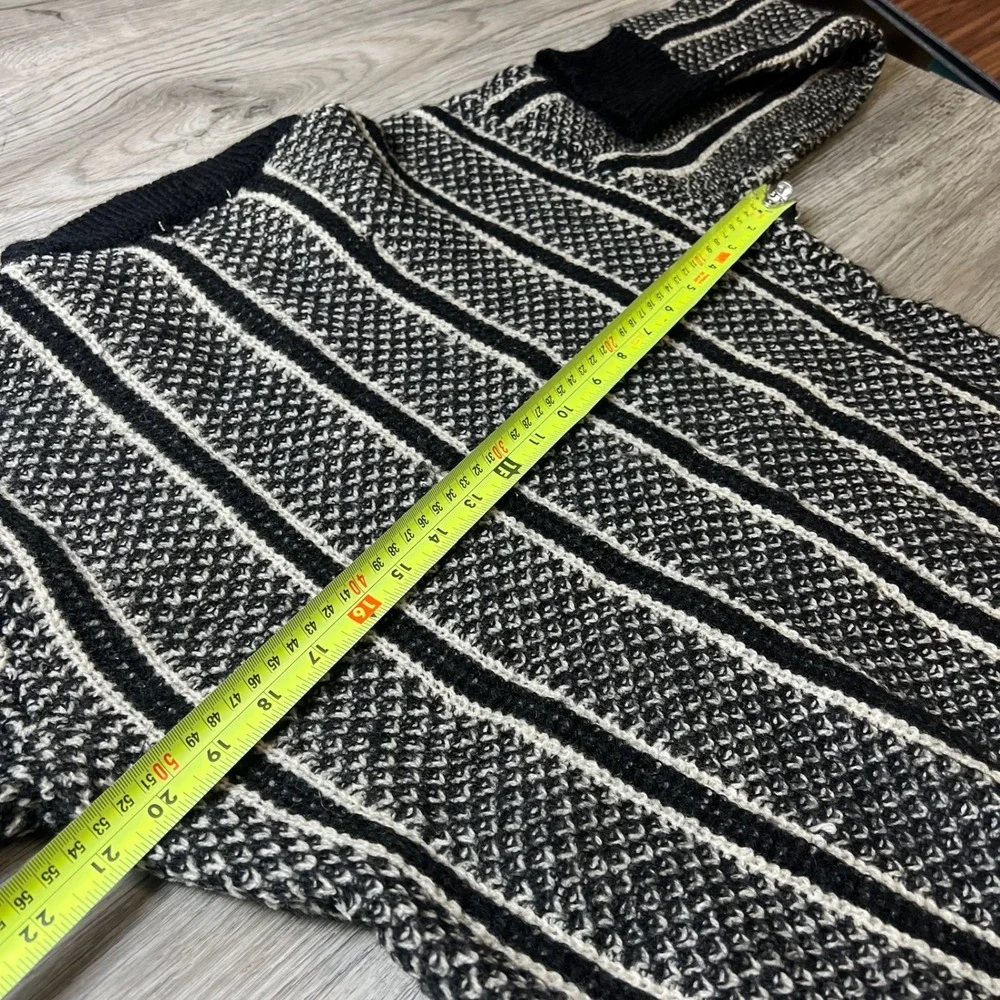 Milwaukee Knit Sweater Mens M Black White Striped Virgin Wool Vintage Mock Neck